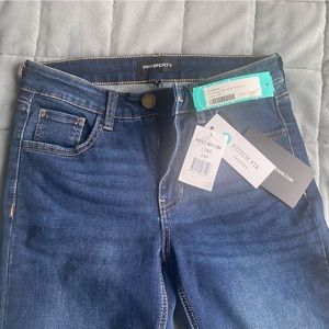 Prosperity Janie Capri Slim Boyfriend Capri